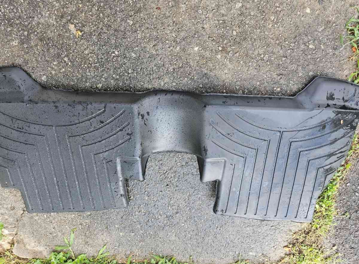 Ford Escape Weathertech Mats and Cargo Liner - Chattanooga, Tennessee - FleaMarketBay