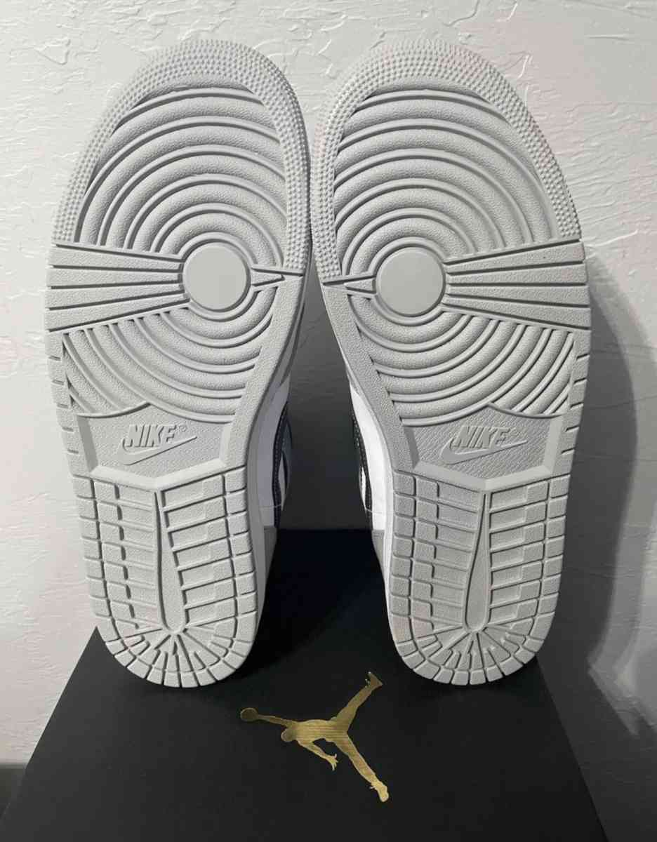 air Jordans - Acton, Massachusetts - FleaMarketBay