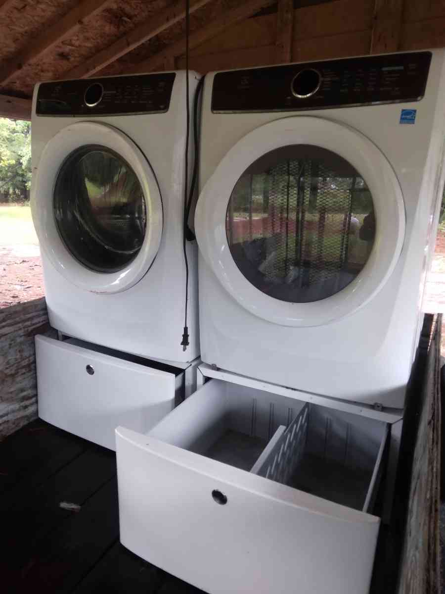 brand new Electrolux washer and dryer - Orangeburg, South Carolina