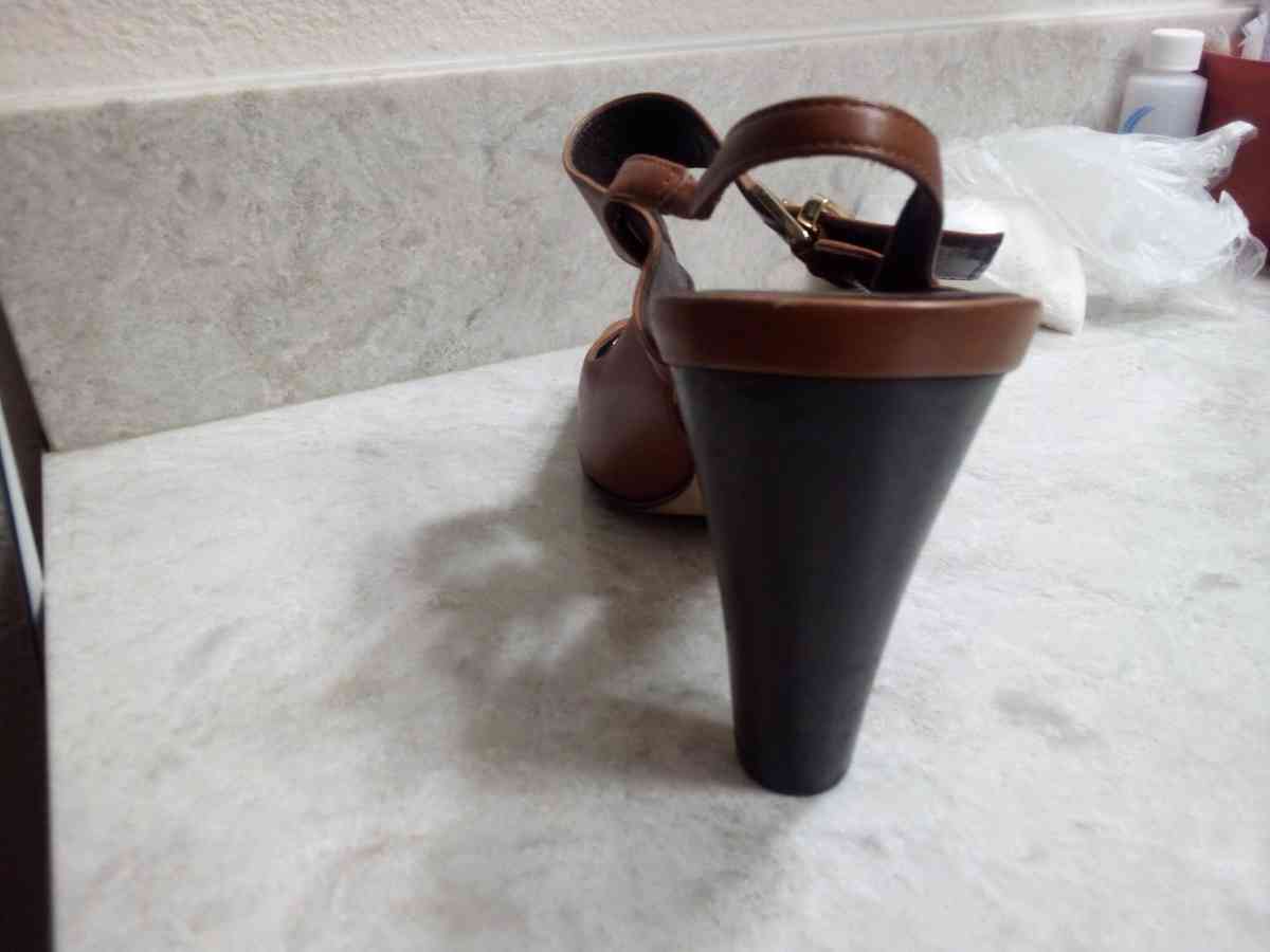 brown dance shoes - Phoenix, Arizona