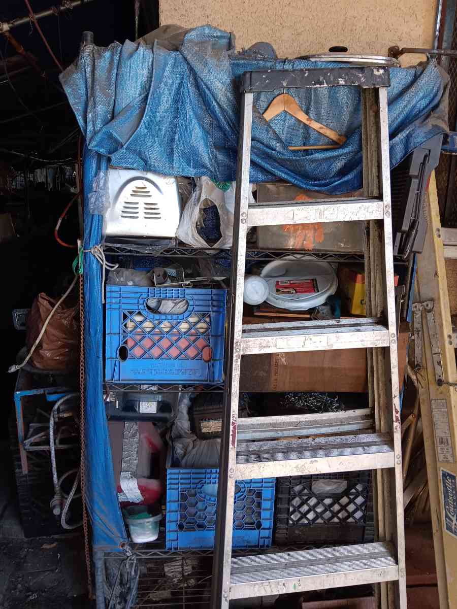ladders - Los Angeles, California - FleaMarketBay