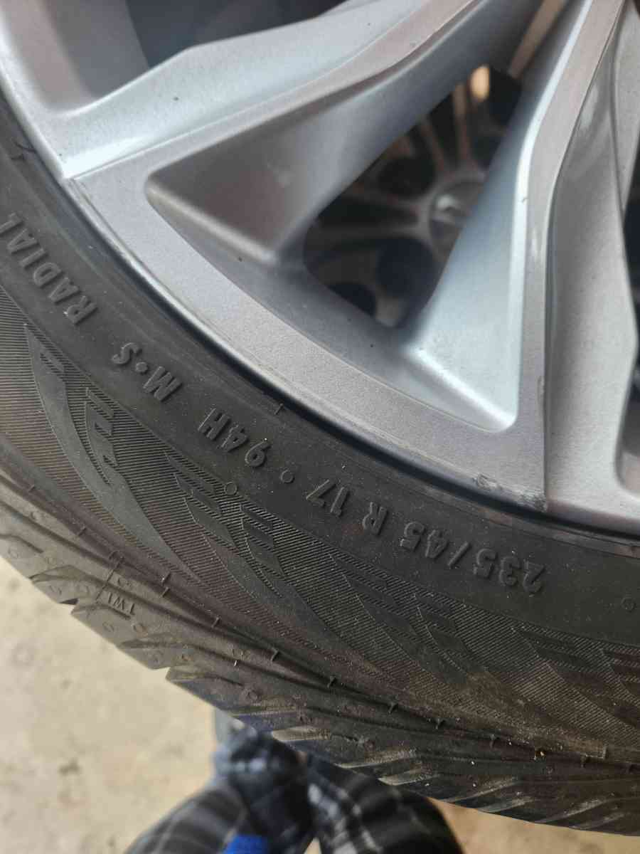 A set of 4 17 inch rims and tires - Rochelle, Illinois - FleaMarketBay