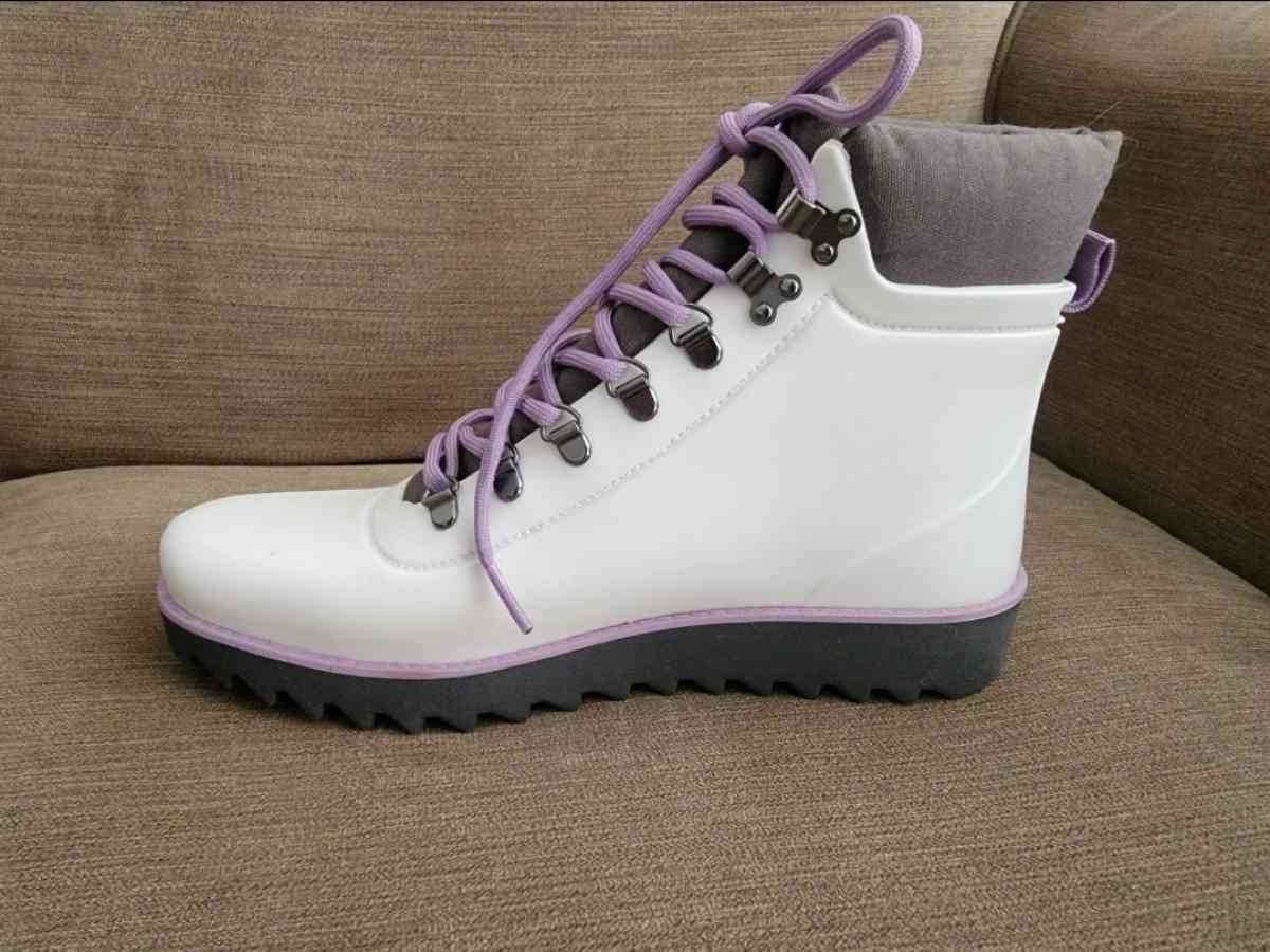 Jambu Rainey Hiker Boots - Chattanooga, Tennessee - FleaMarketBay