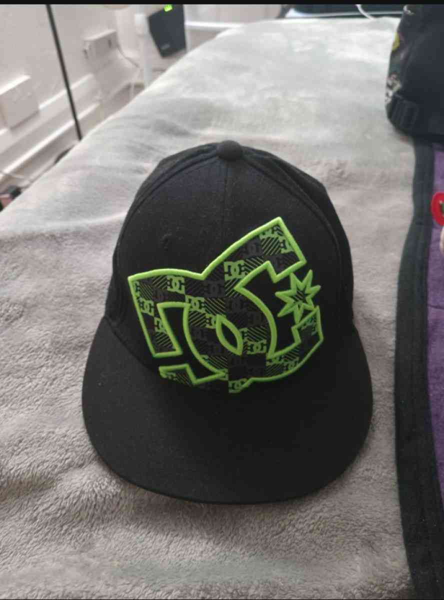 Mens DC Shoes Fitted Hat - Tampa, Florida