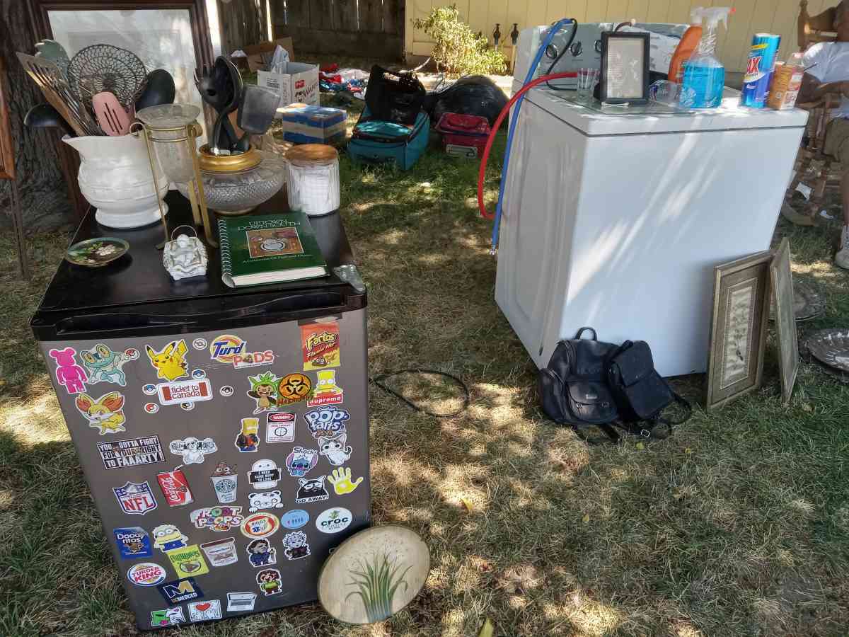 brass china - Chowchilla, California - FleaMarketBay