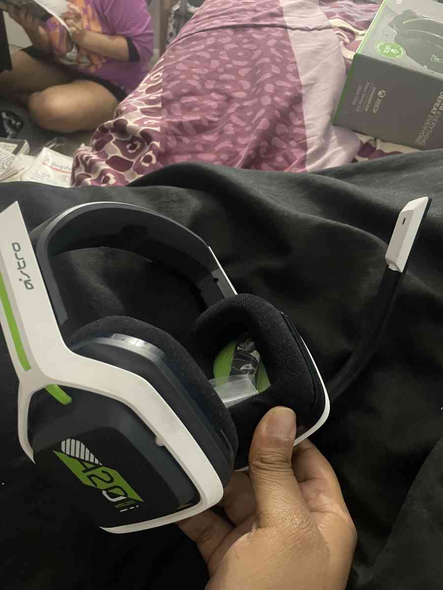 Wireless headset - Cobb, Georgia - FleaMarketBay