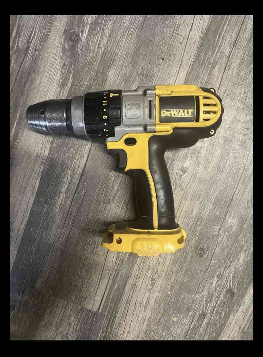 Dewalt drill dcd 950 - Dedham, Massachusetts - FleaMarketBay
