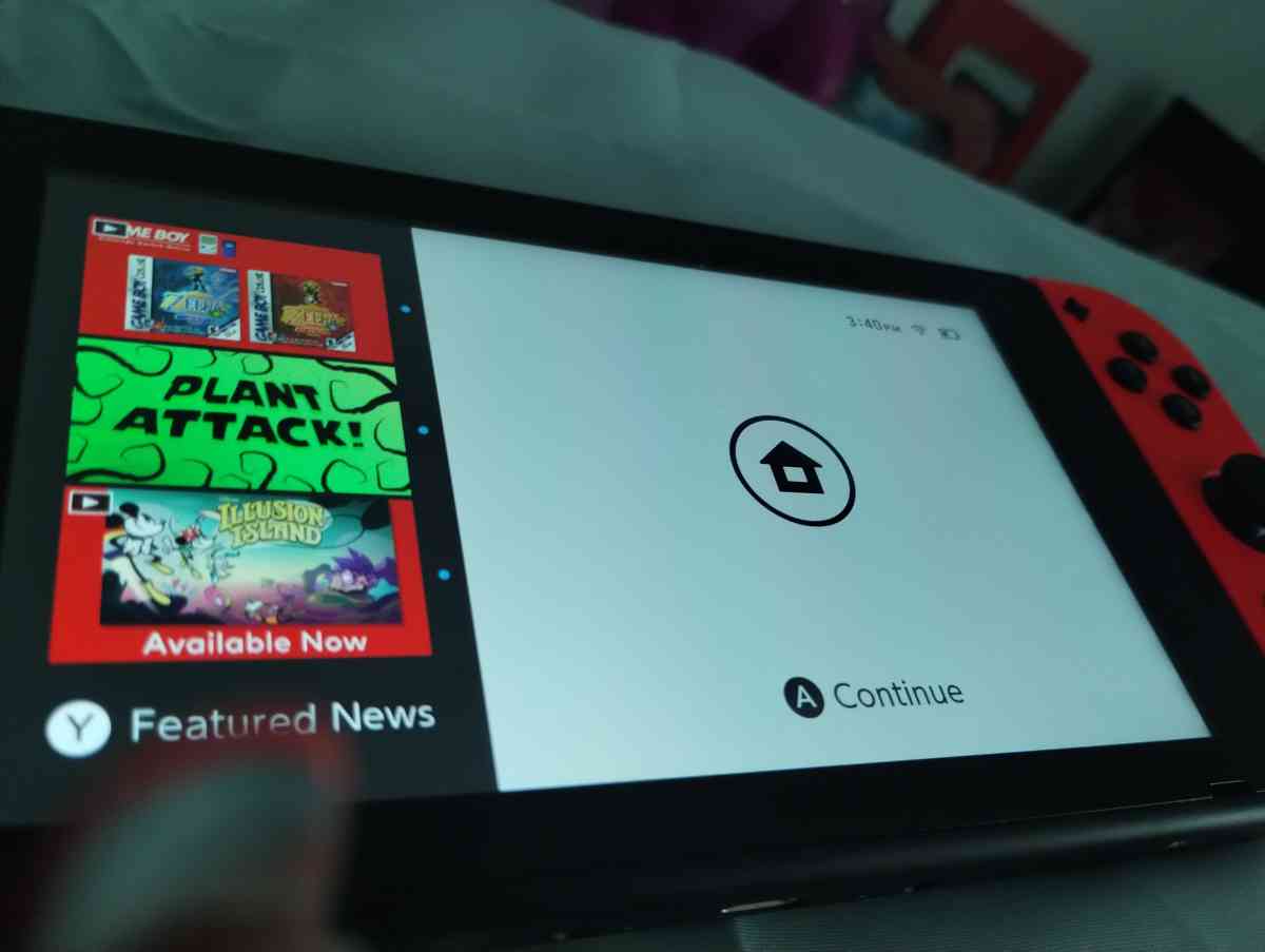 Nintendo switch neon red and blue and accessories - Grand Rapids, Michigan - FleaMarketBay