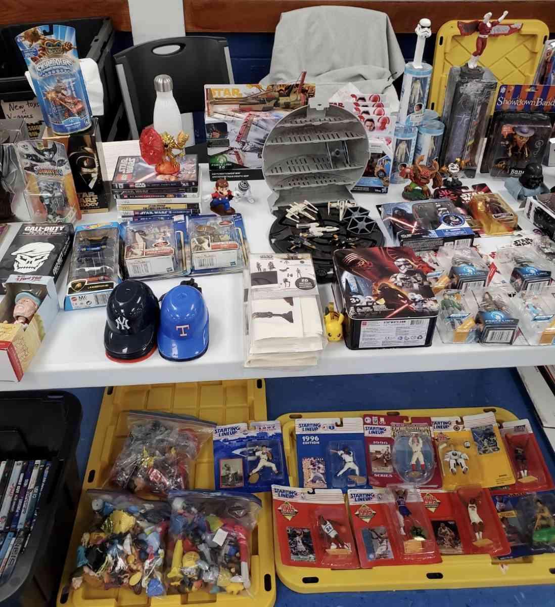 Toys sports cards Pokmon books tools dvd etc - Wayne, New Jersey - FleaMarketBay