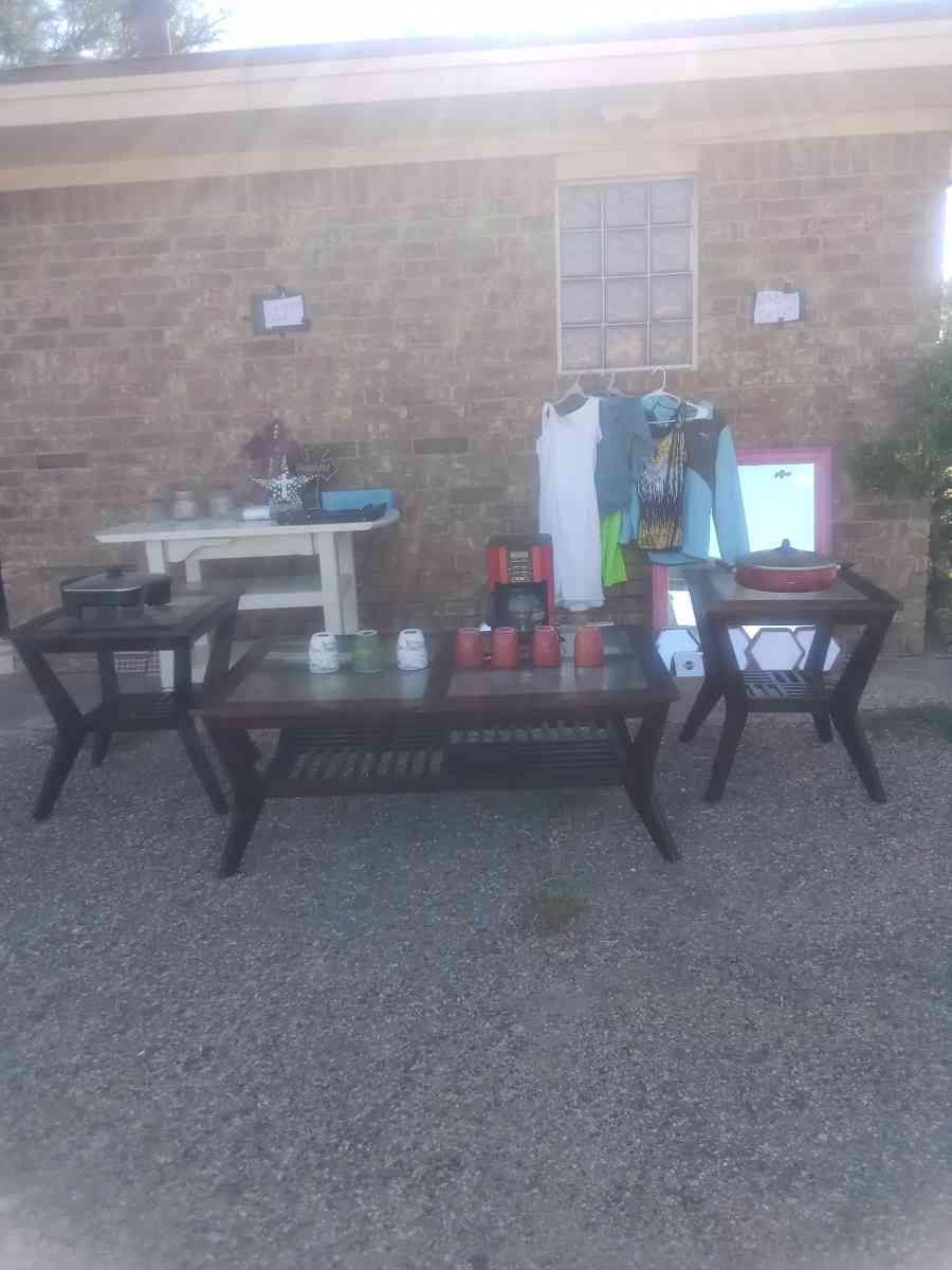 coffee pot and cups electric grill skillet BBQ grill coffee - Lubbock, Texas - FleaMarketBay