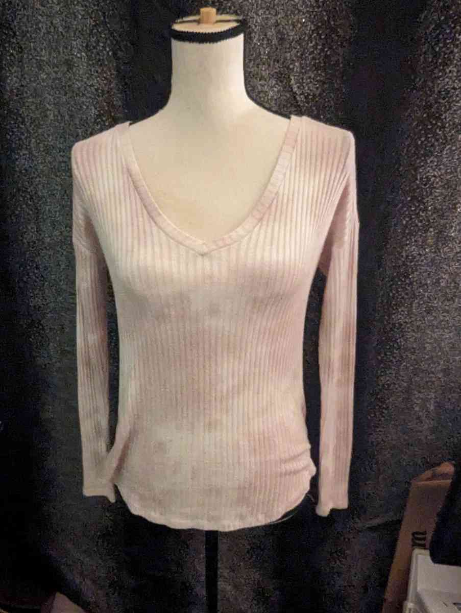 American Eagle Sweater - Muncie, Indiana