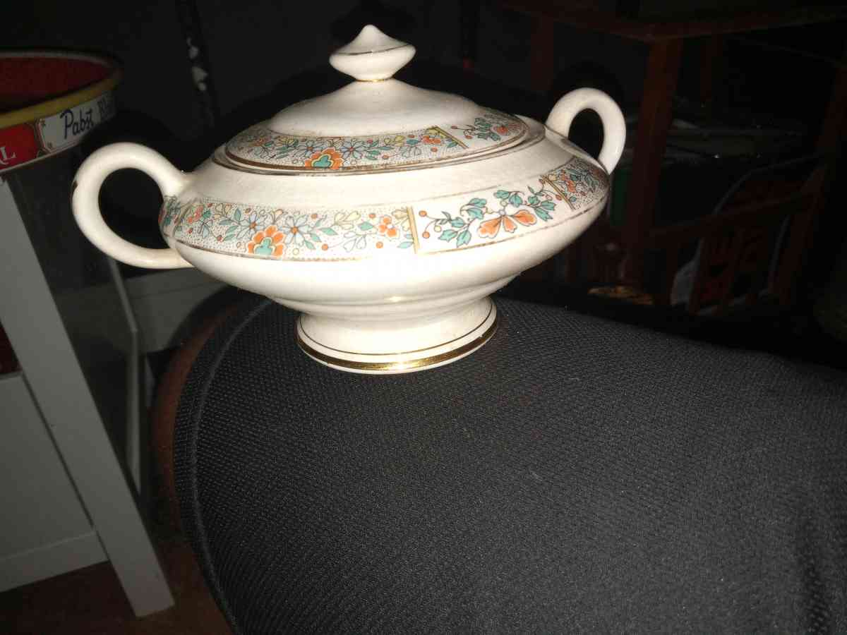 a very rare china - Clearlake, California - FleaMarketBay