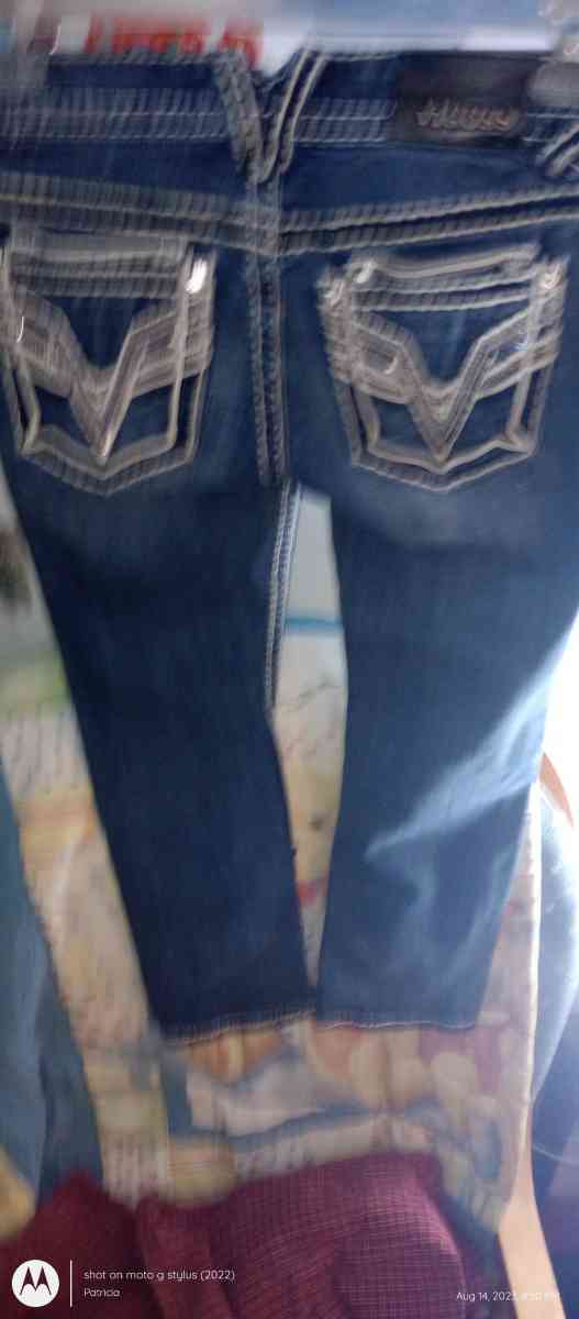 Dublin Capri vigoss jeans sm - Skiatook, Oklahoma - FleaMarketBay