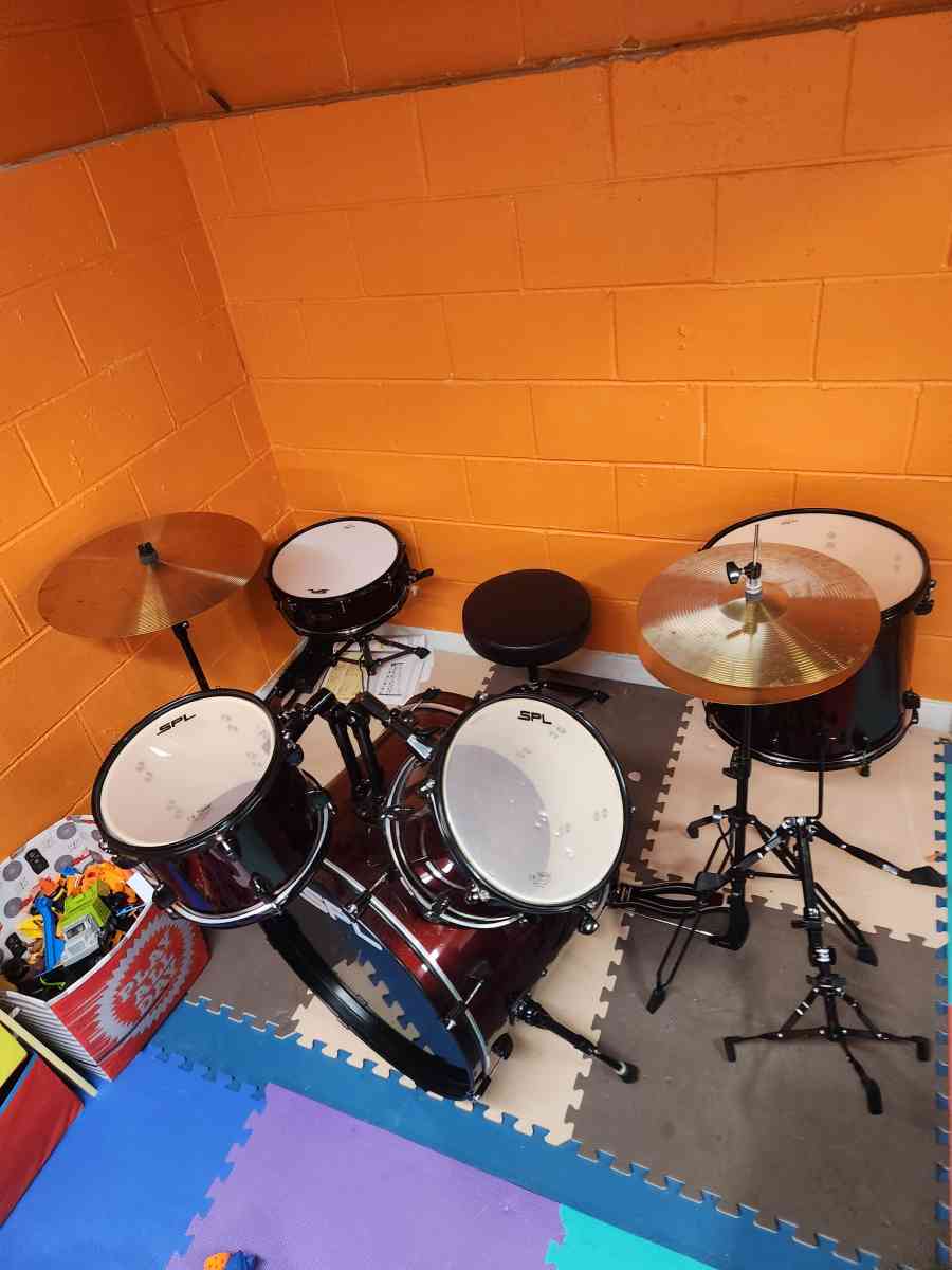 drum set - Toms River, New Jersey - FleaMarketBay