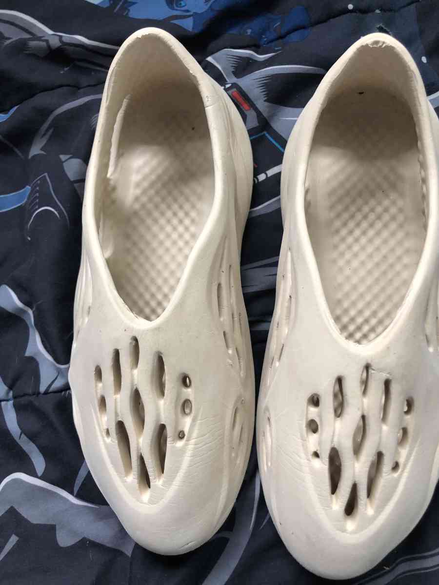 foam runners - Washington Navy Yard, District of Columbia - FleaMarketBay