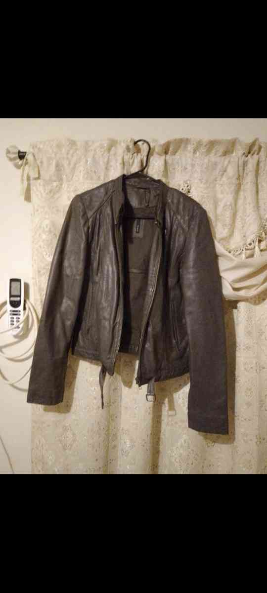 chamarra de piel - Brownsville, Texas