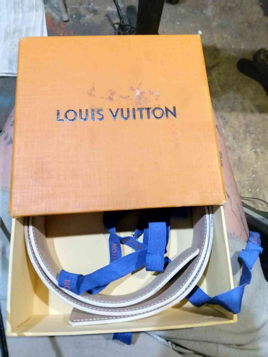 Louis Vuitton belt - Mesa, Arizona