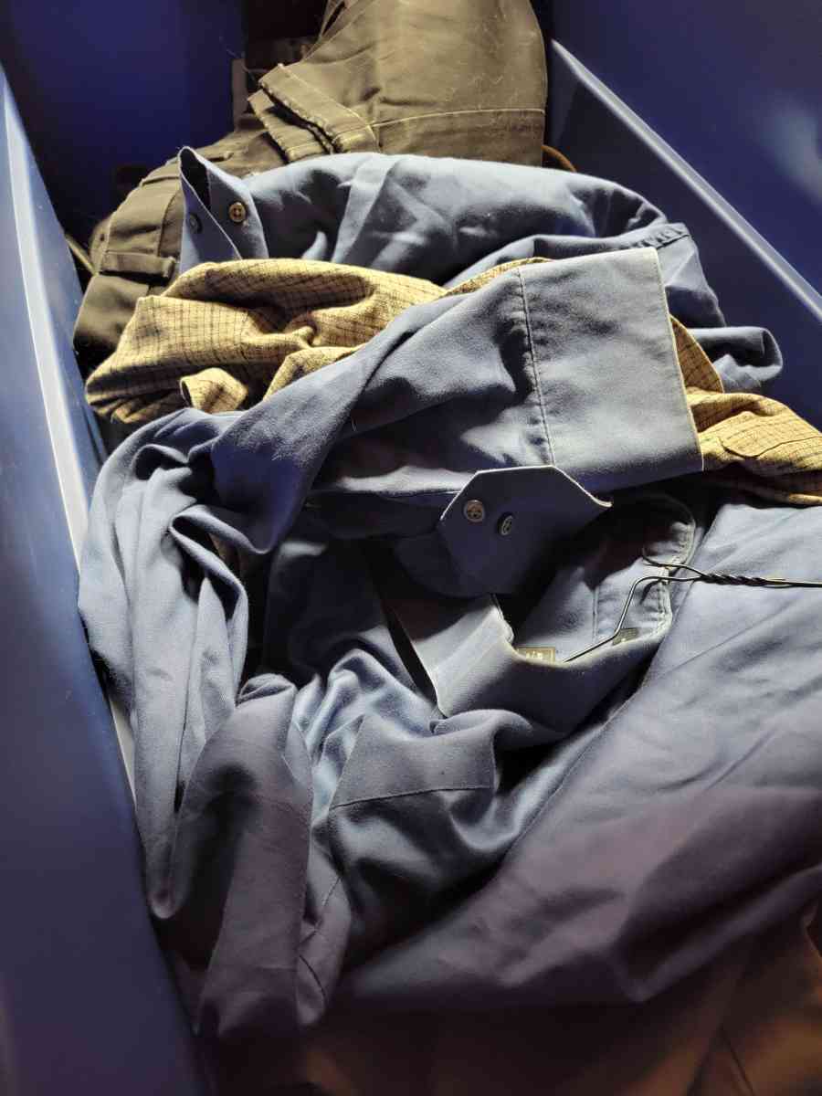 Furniture Mens clothes mens footwear cot to on - Milford, New Hampshire - FleaMarketBay