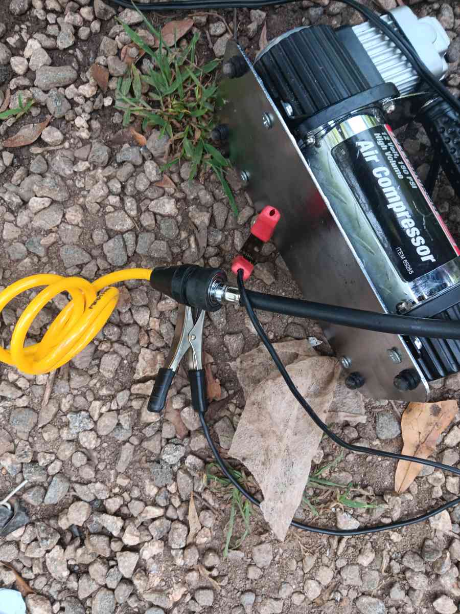 12v 150psi tire inflator - Belton, South Carolina - FleaMarketBay