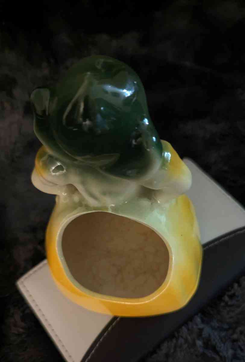 Vintage Dutch Girl Planter - Muncie, Indiana - FleaMarketBay