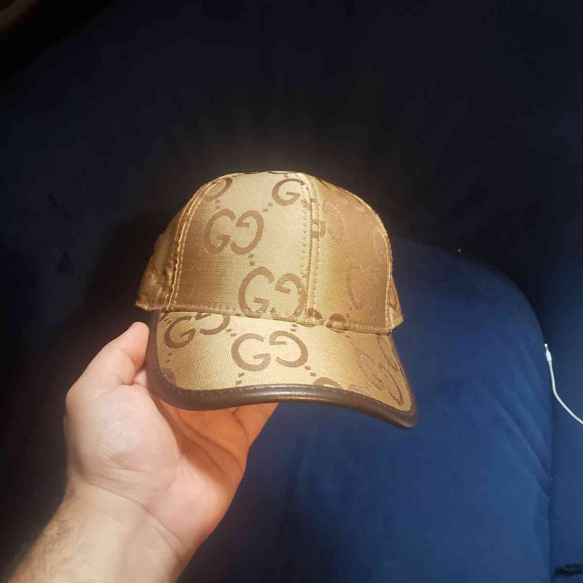 Gucci hat - Brooklyn, New York - FleaMarketBay