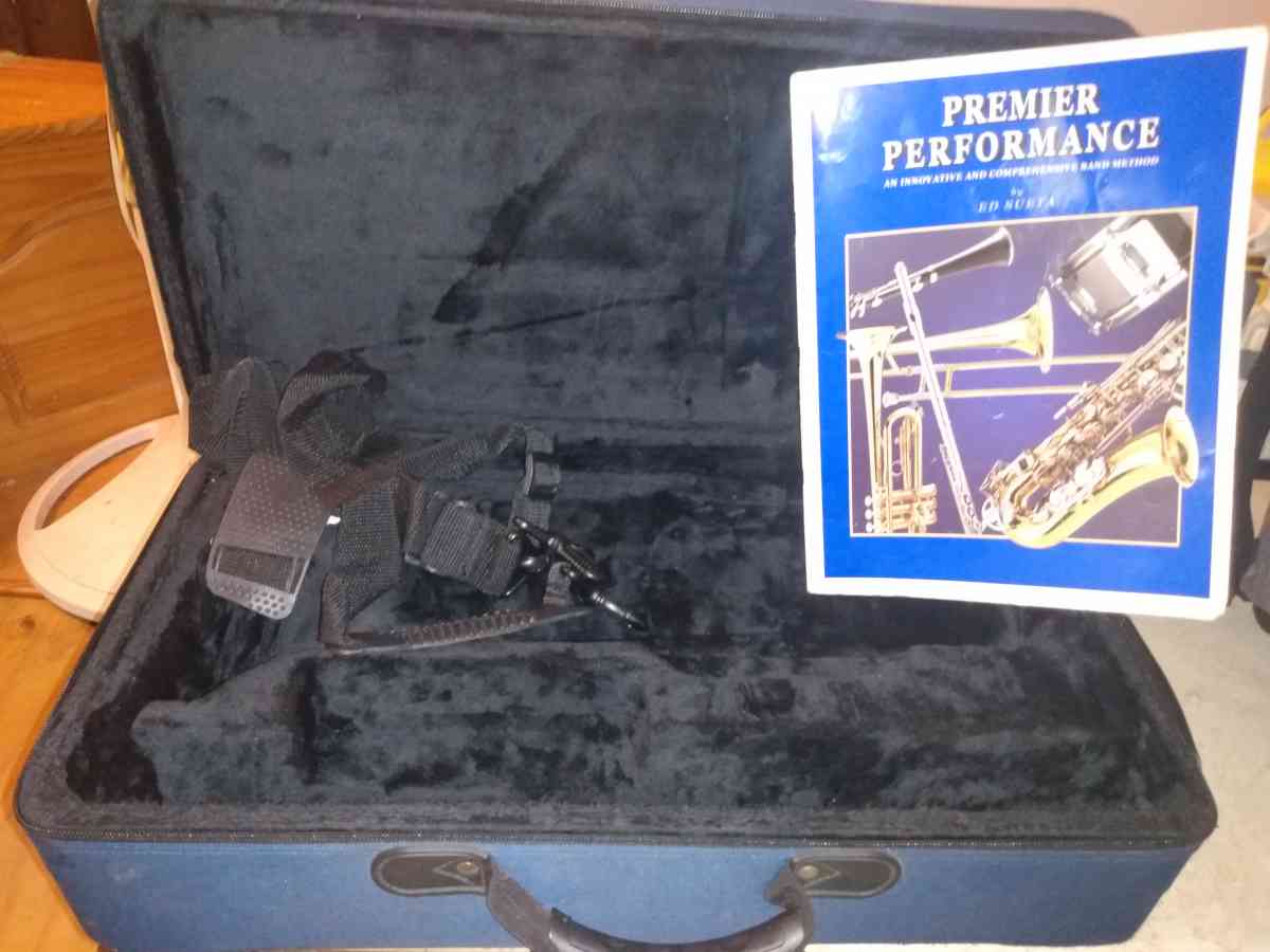 instrument case with book and straps - Hazleton, Pennsylvania - FleaMarketBay