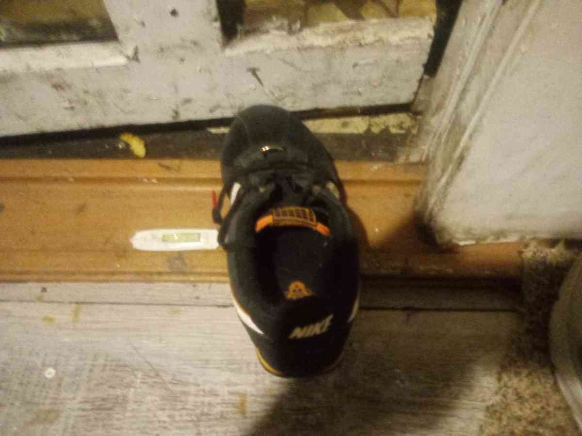 shoes - Alton, Illinois - FleaMarketBay