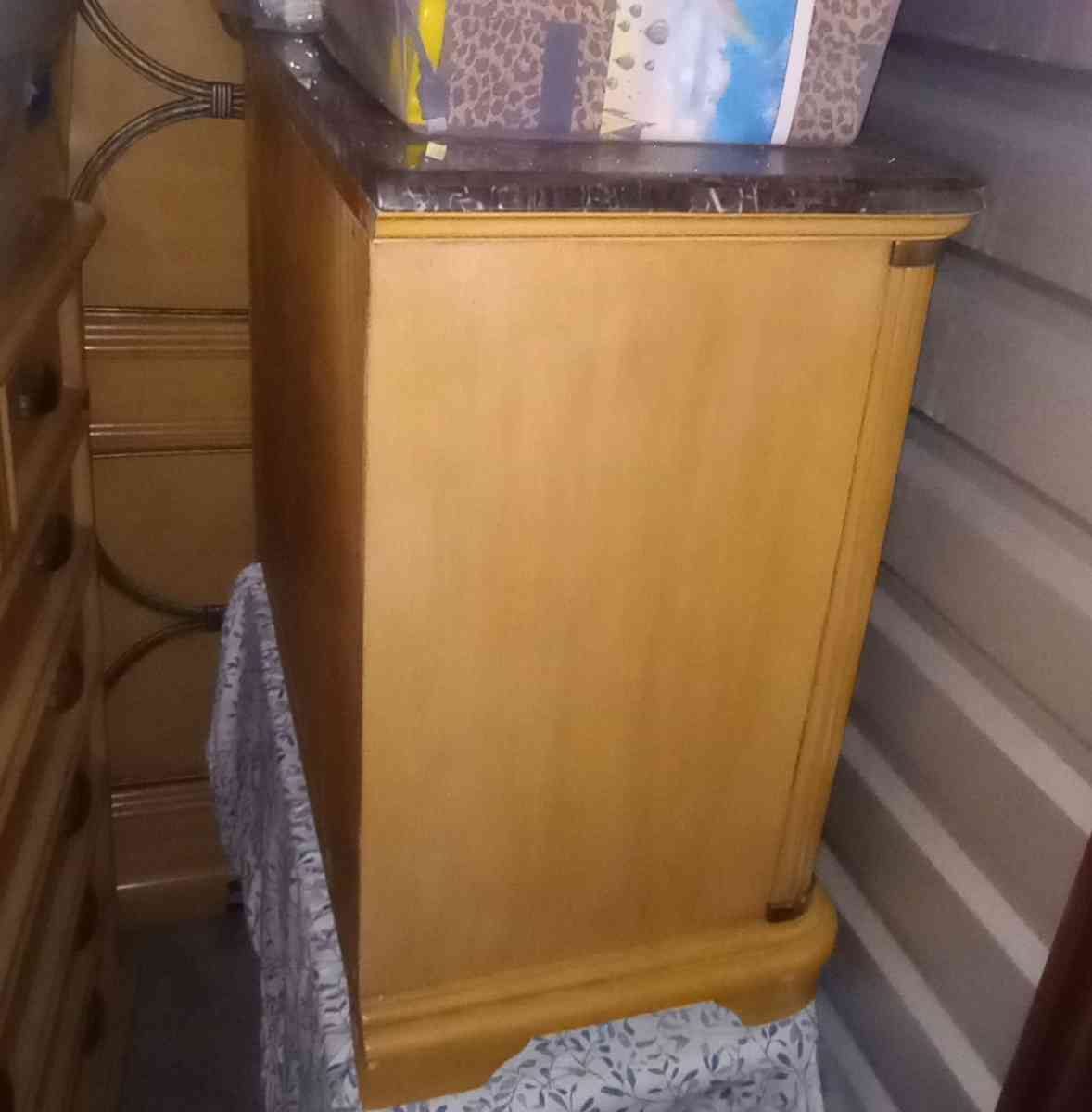 king size canopy bedroom set - Lehi, Utah - FleaMarketBay