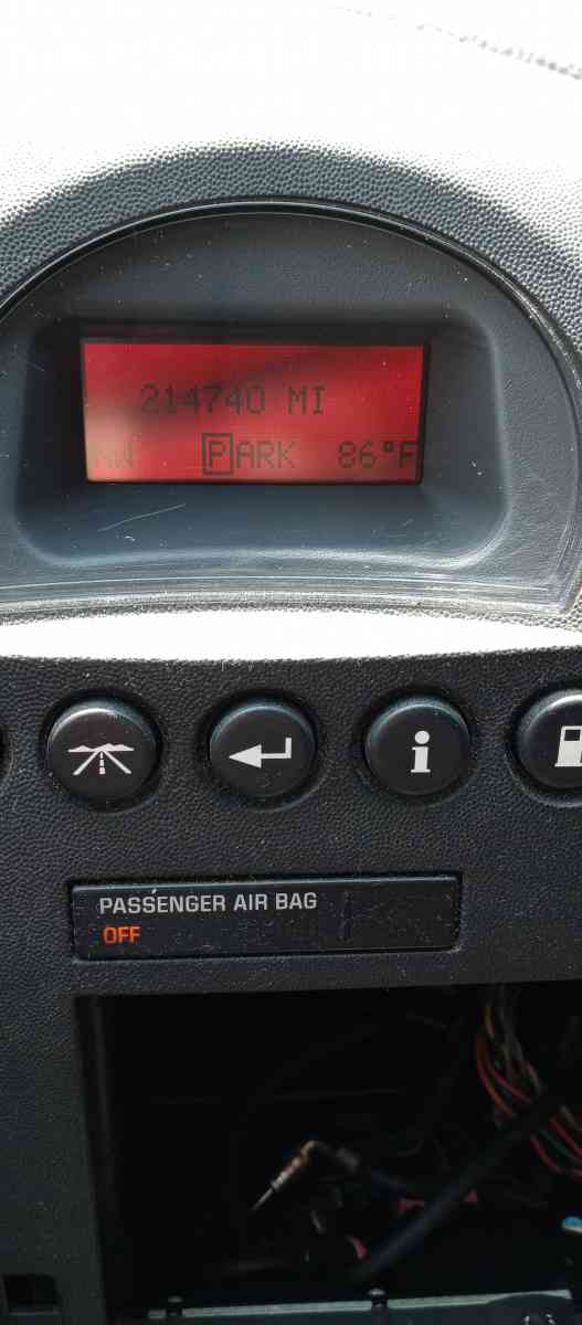 06 Pontiac Grand Prix Gt - Detroit, Michigan - FleaMarketBay