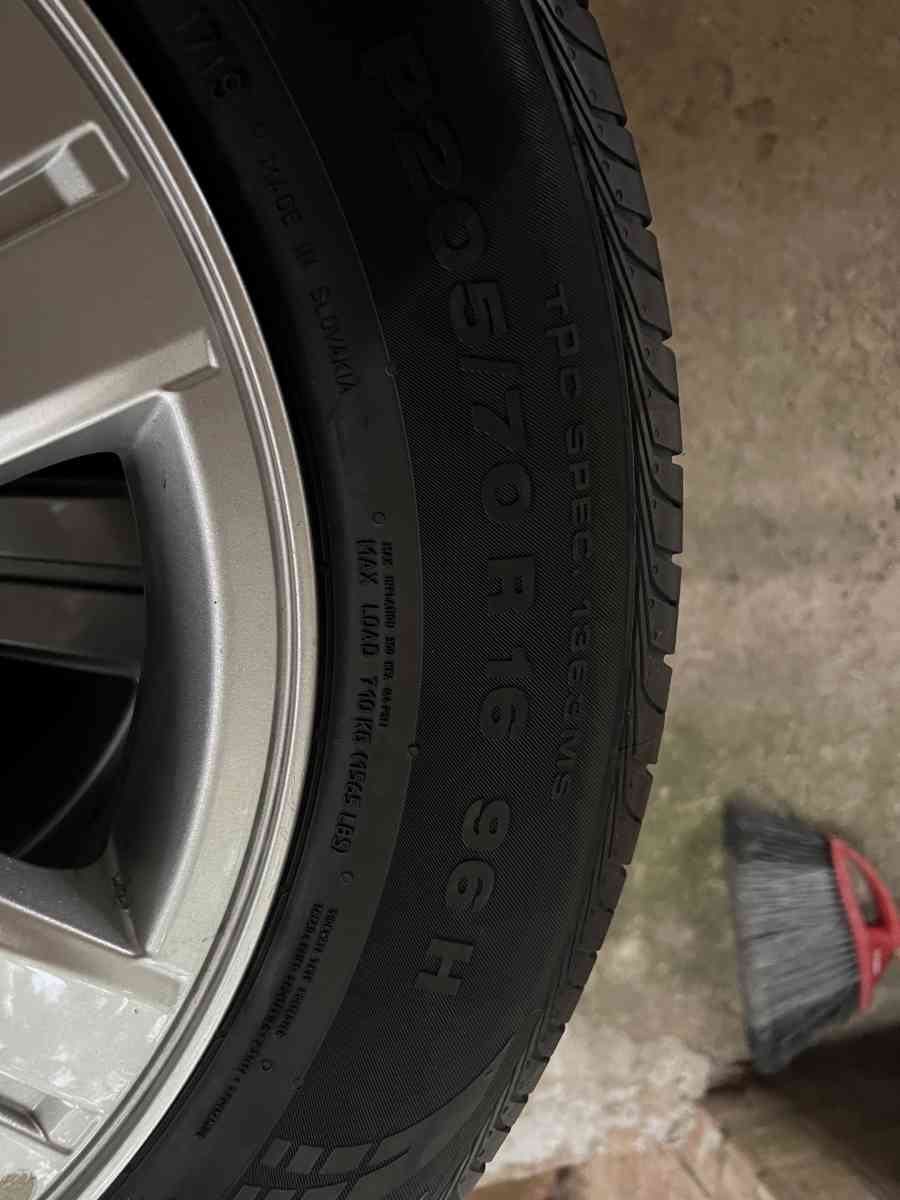 4 set of tires - Norcross, Georgia - FleaMarketBay