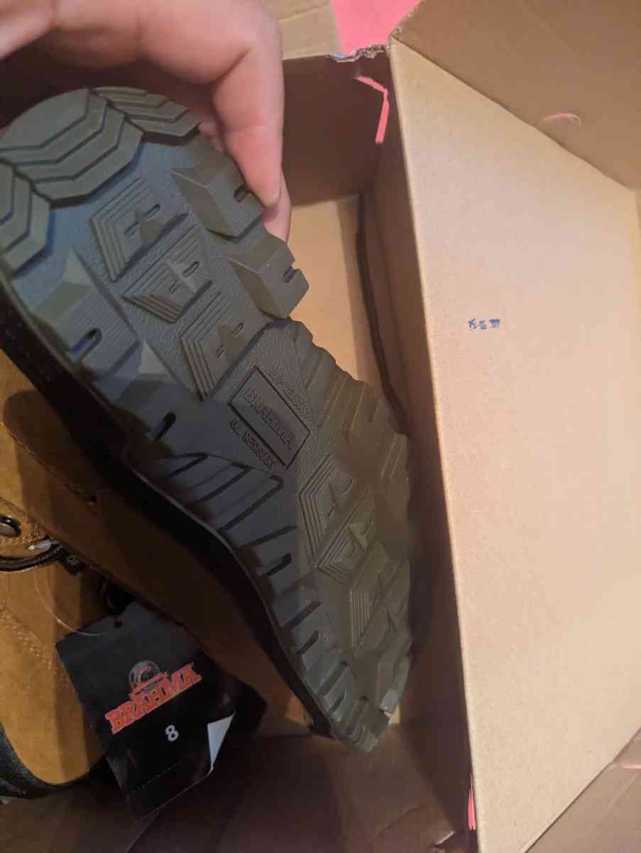 women work boots size 8 steel toe new in box 25 - Miami, Florida - FleaMarketBay