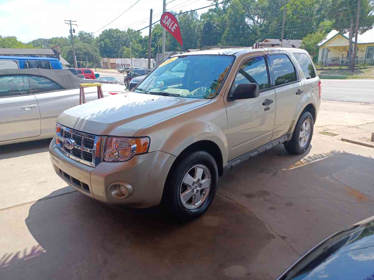 2010 Ford Escape XLT - Longview, Texas