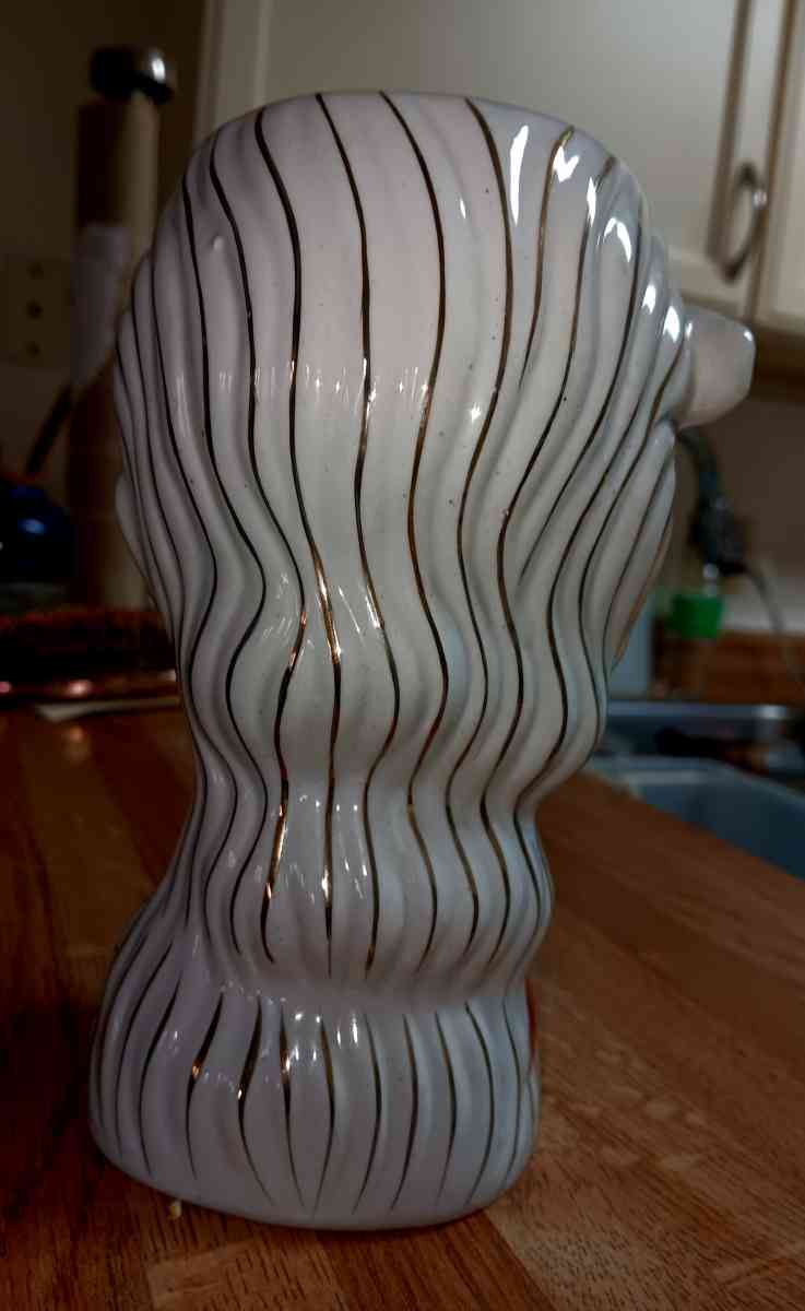 vintage 13 in porcelain painted female beauty head - Altamonte Springs, Florida - FleaMarketBay