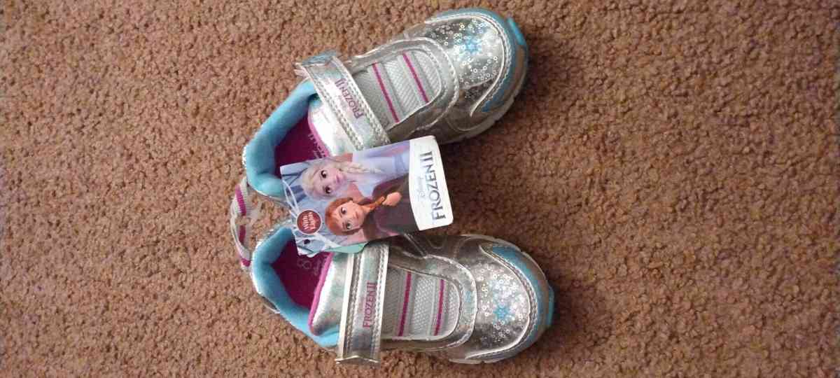 Frozen 2 Walt Disney tennis for little girls - Virginia Beach, Virginia - FleaMarketBay