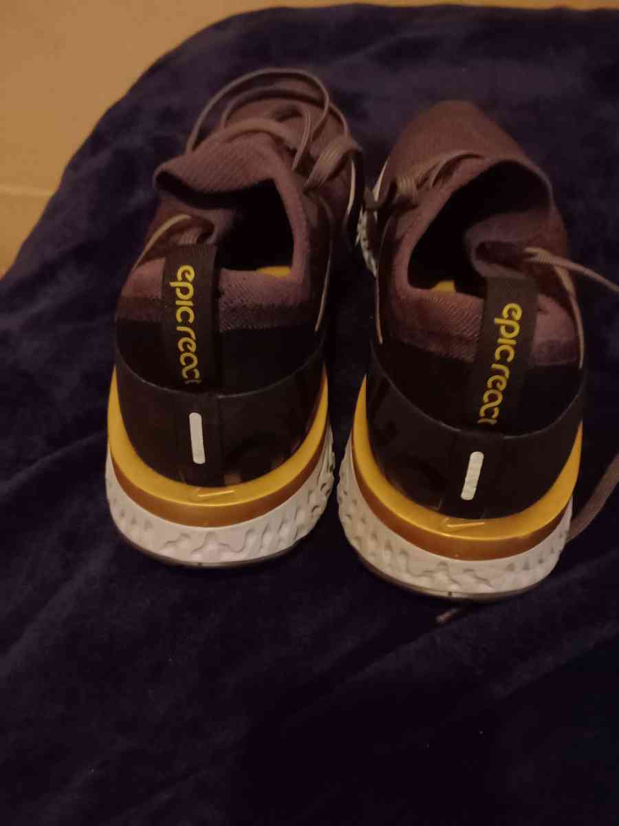 epic react Nike size 12 - Detroit, Michigan - FleaMarketBay