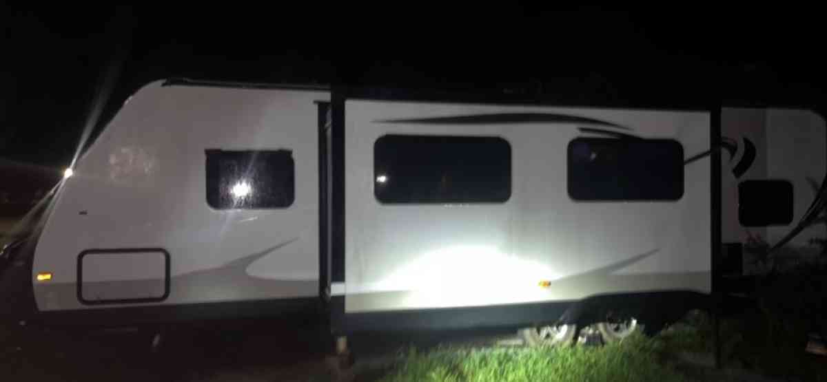 camper - Goose Creek, South Carolina - FleaMarketBay