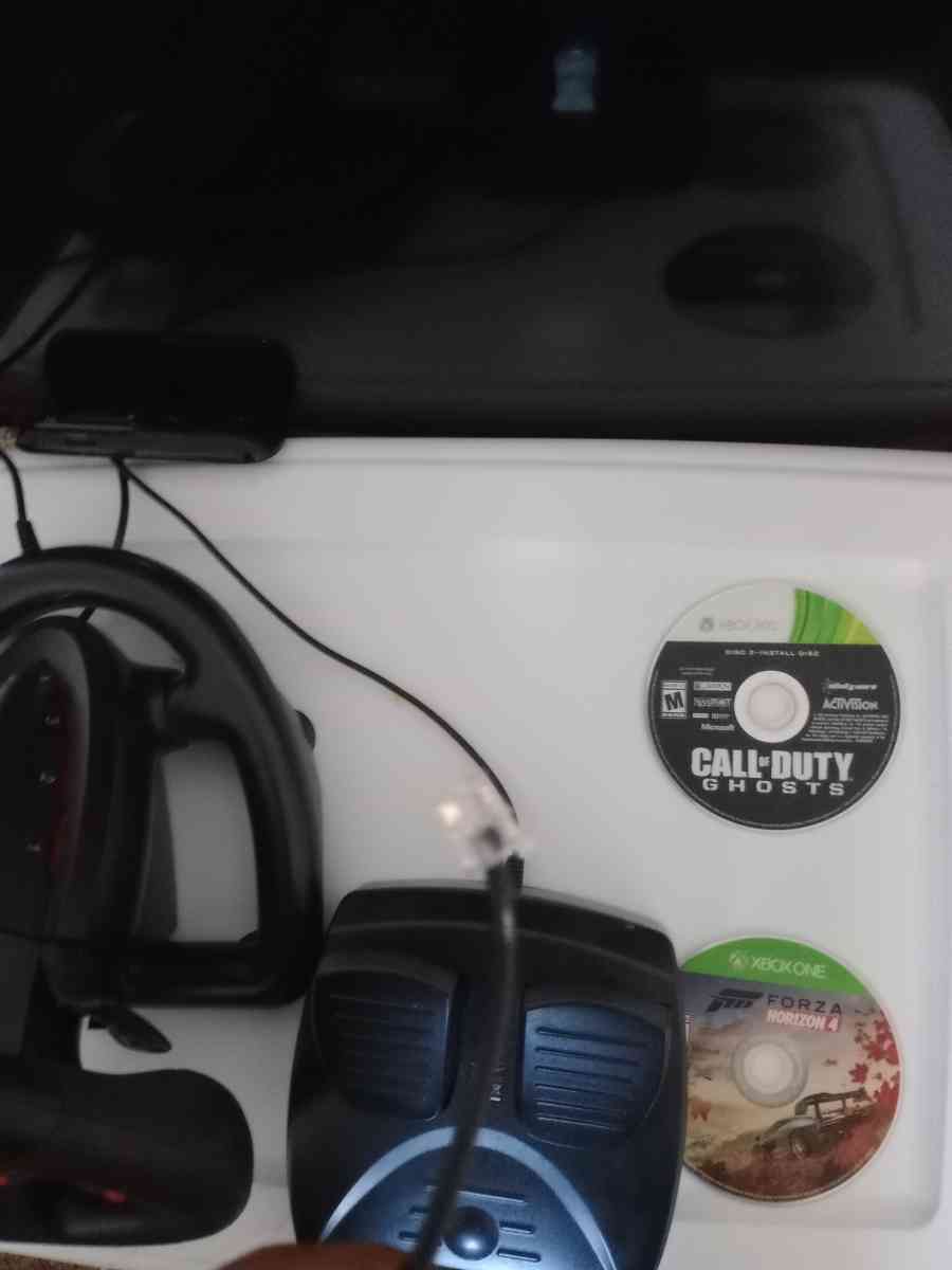 universal steering wheel  call of duty ghost and Forza 4 - Hampton, Virginia - FleaMarketBay