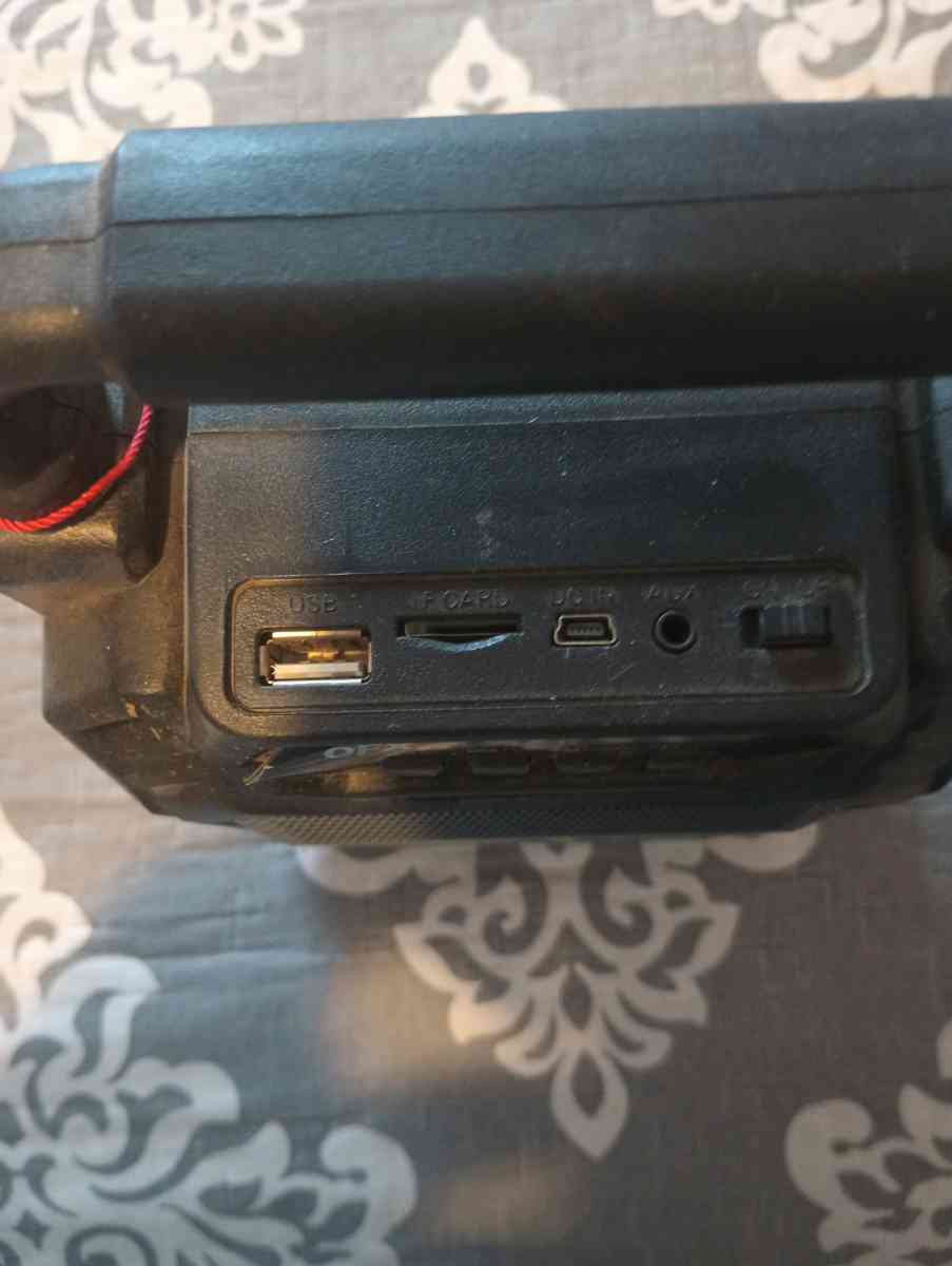 speaker - Madera, California