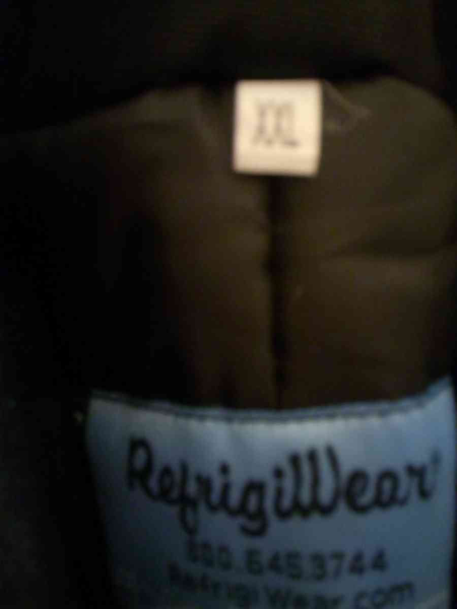 overalls refrigerator workers - Las Vegas, Nevada - FleaMarketBay