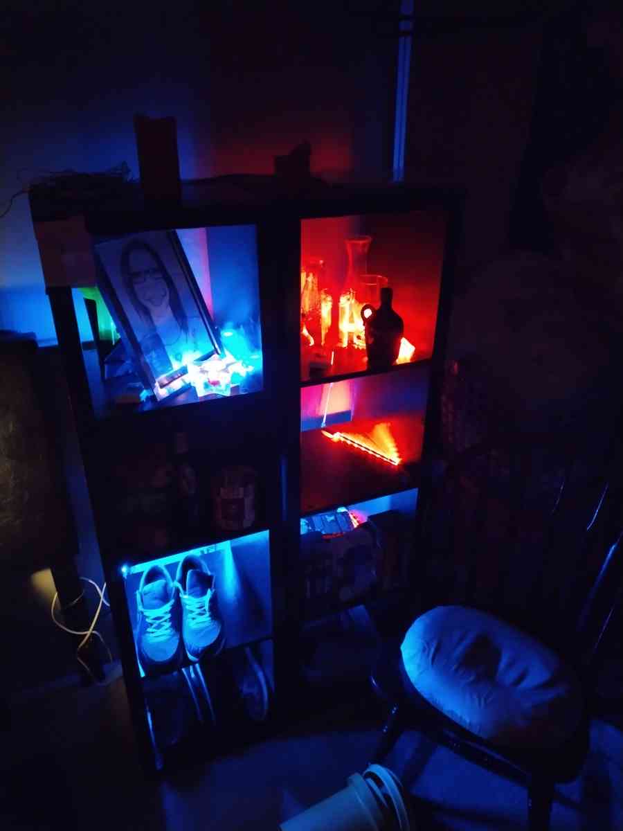 LED Book Shelfs - Dallas, Texas - FleaMarketBay