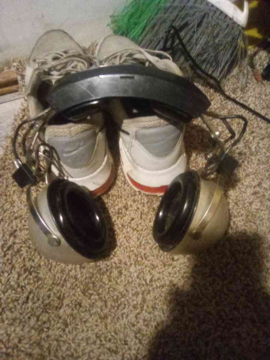 antique headphones - Alton, Illinois - FleaMarketBay