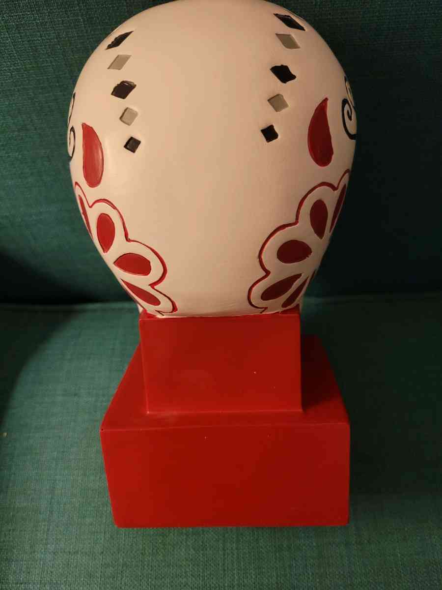 Atlanta Falcons NFL Sugar Skull Statue - Harriman, Tennessee - FleaMarketBay