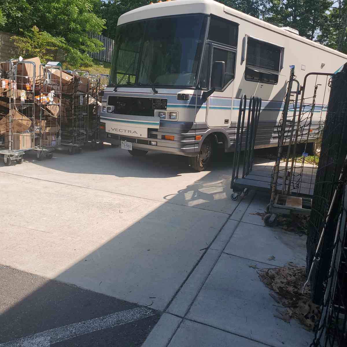 1997 Winnebago - Achilles, Virginia - FleaMarketBay