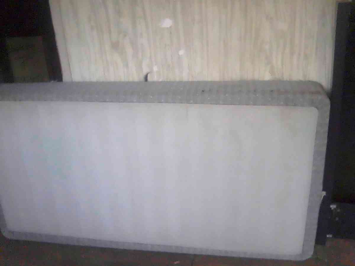twin size bed used may be once or twice - Ponca City, Oklahoma - FleaMarketBay