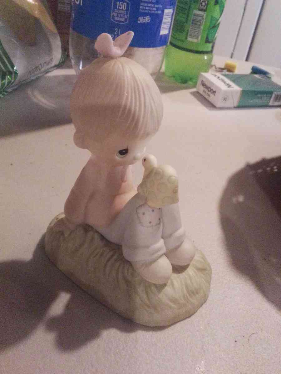 vintage precious moments figurines - Cumberland Furnace, Tennessee - FleaMarketBay