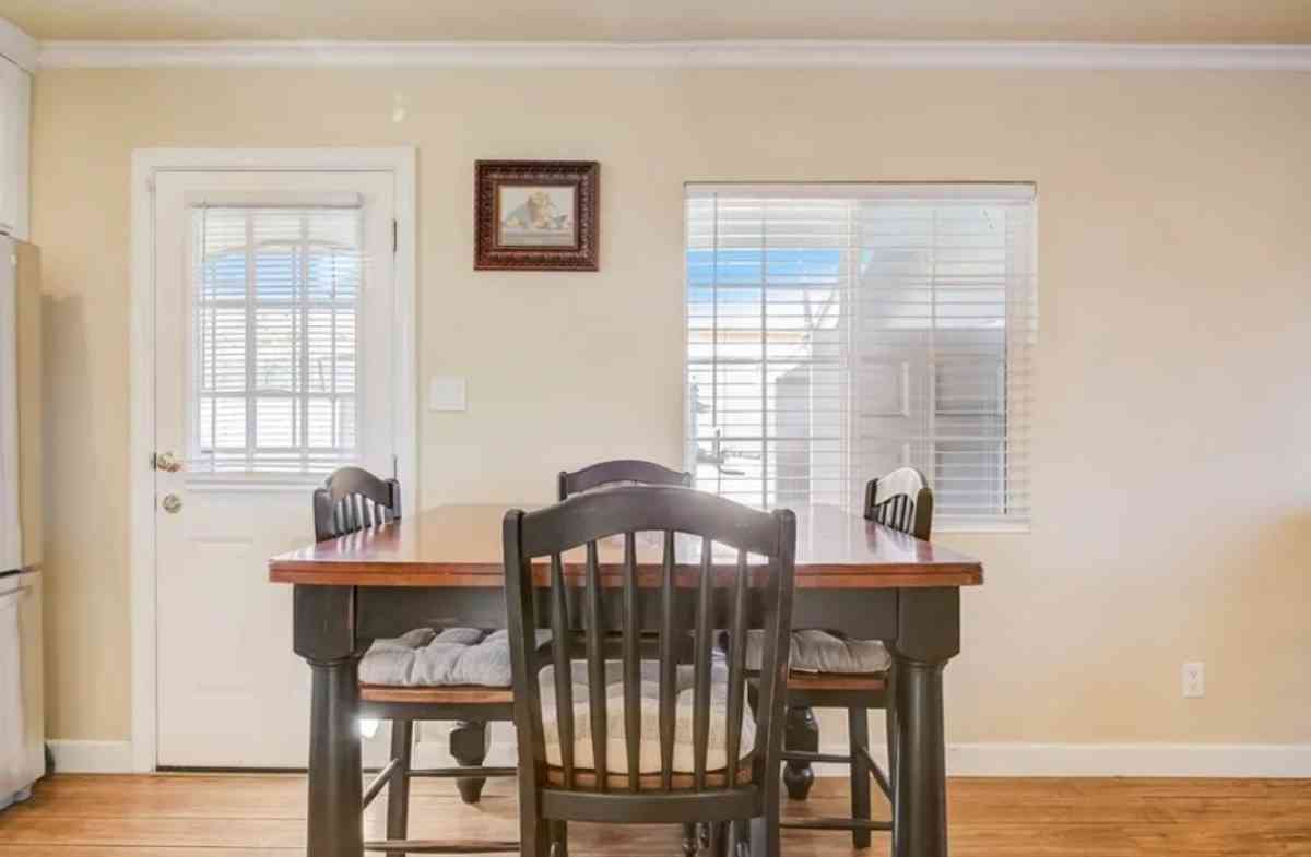 Beautiful Family 2beds 1bath for rent - Panorama City, California - FleaMarketBay