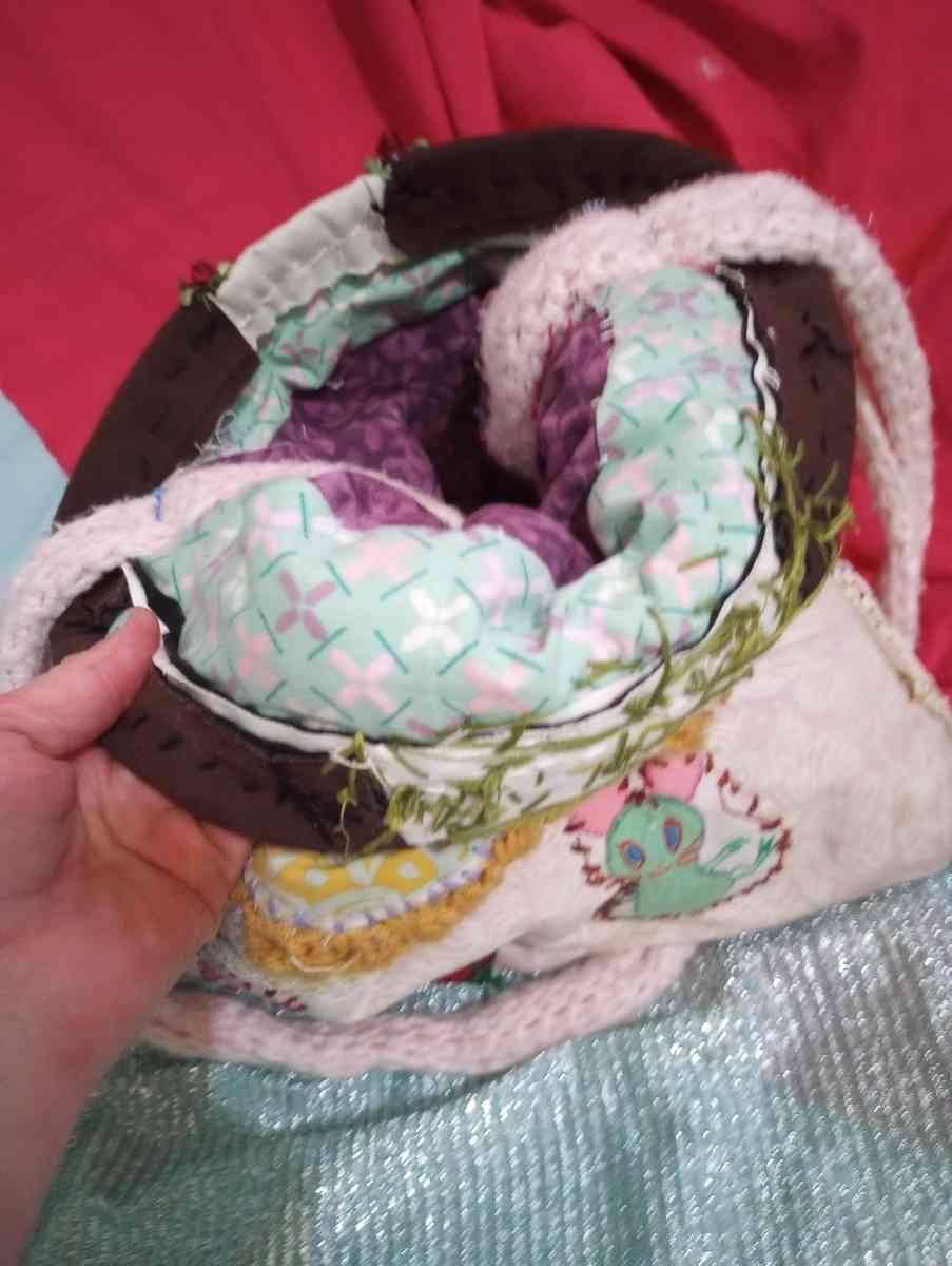 Vintage Style Crocheted Purse - Alamosa, Colorado - FleaMarketBay