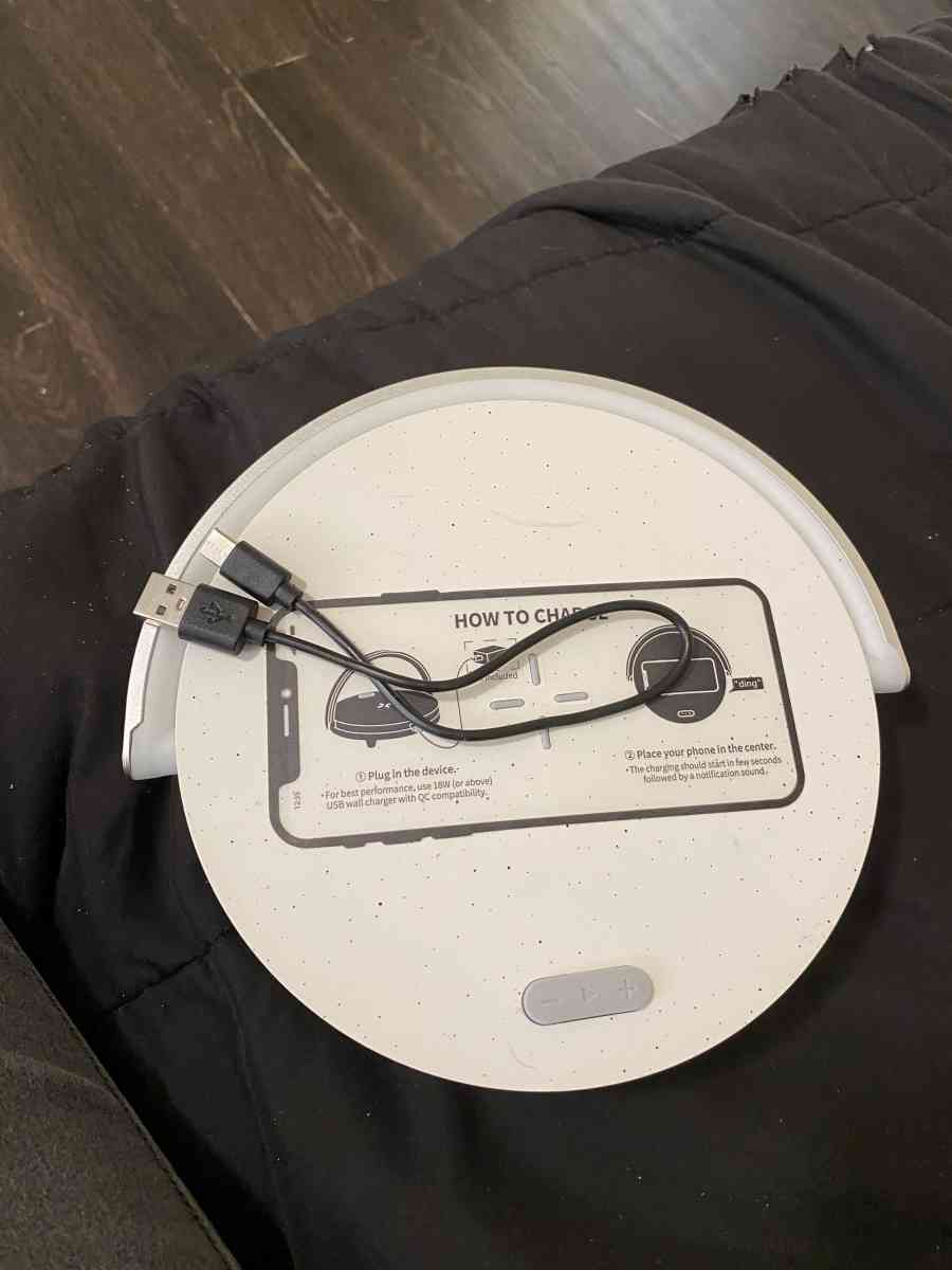 iPhone wireless charger - La Porte, Texas - FleaMarketBay