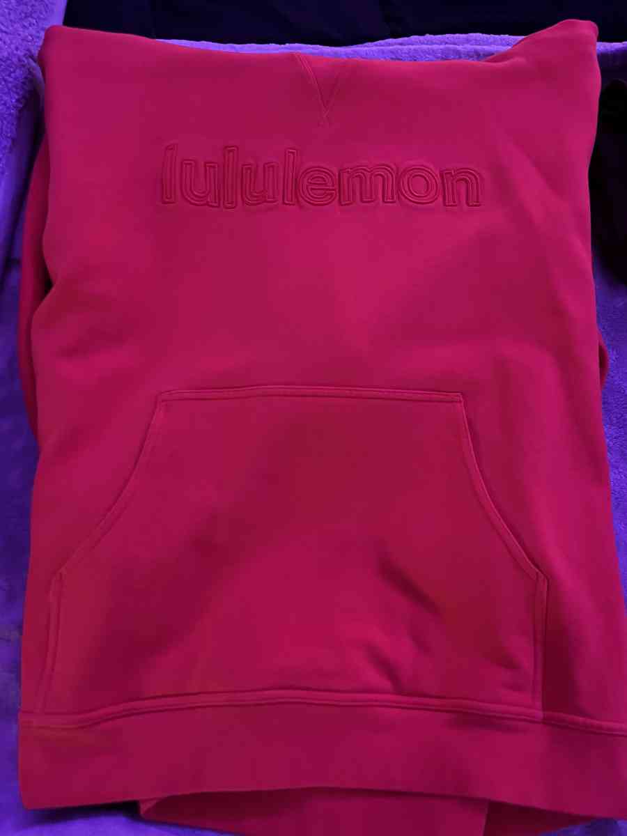 Lululemon sweatshirt - Phoenix, Arizona - FleaMarketBay