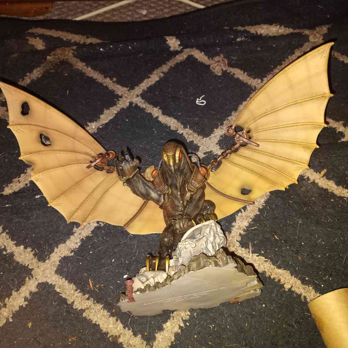 a rare songbird figurine - Columbus, Ohio - FleaMarketBay